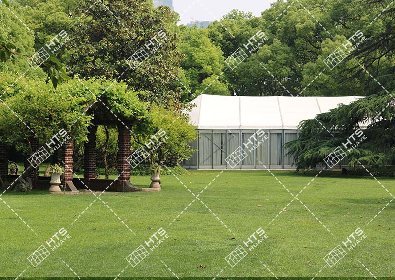 鋁合金結構篷房在五星級酒店行業的應用，不是住宿，而是活動空間